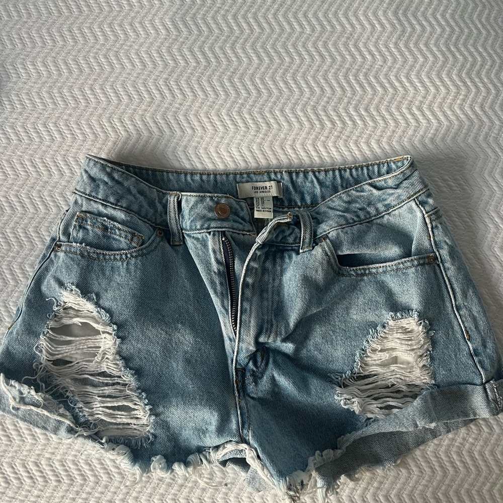 Forever 21 short